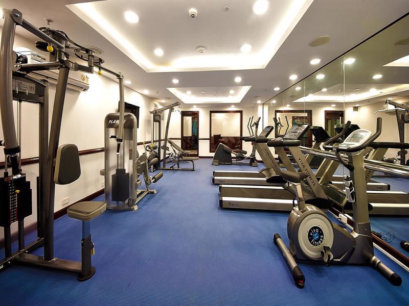 The Golden Plaza Hotel Panchkula Ngoại thất bức ảnh