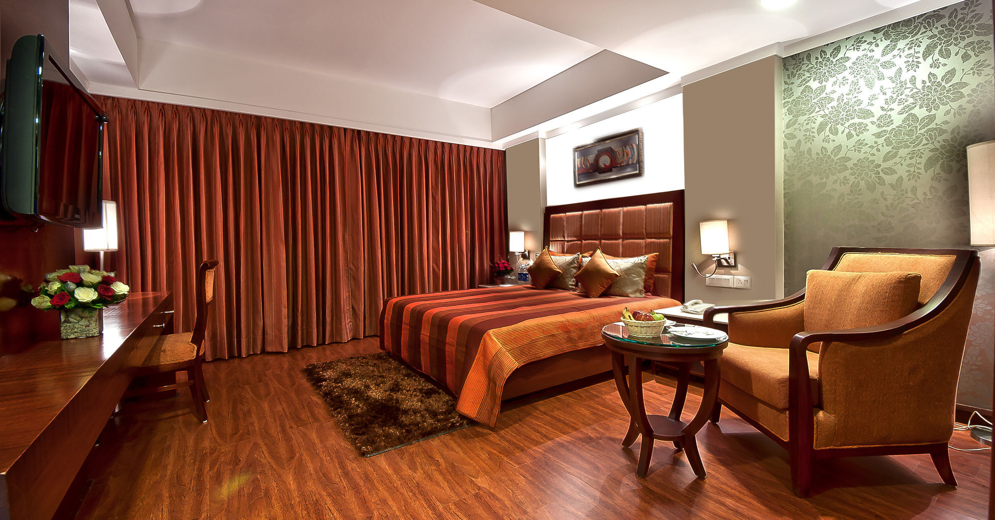 The Golden Plaza Hotel Panchkula Ngoại thất bức ảnh