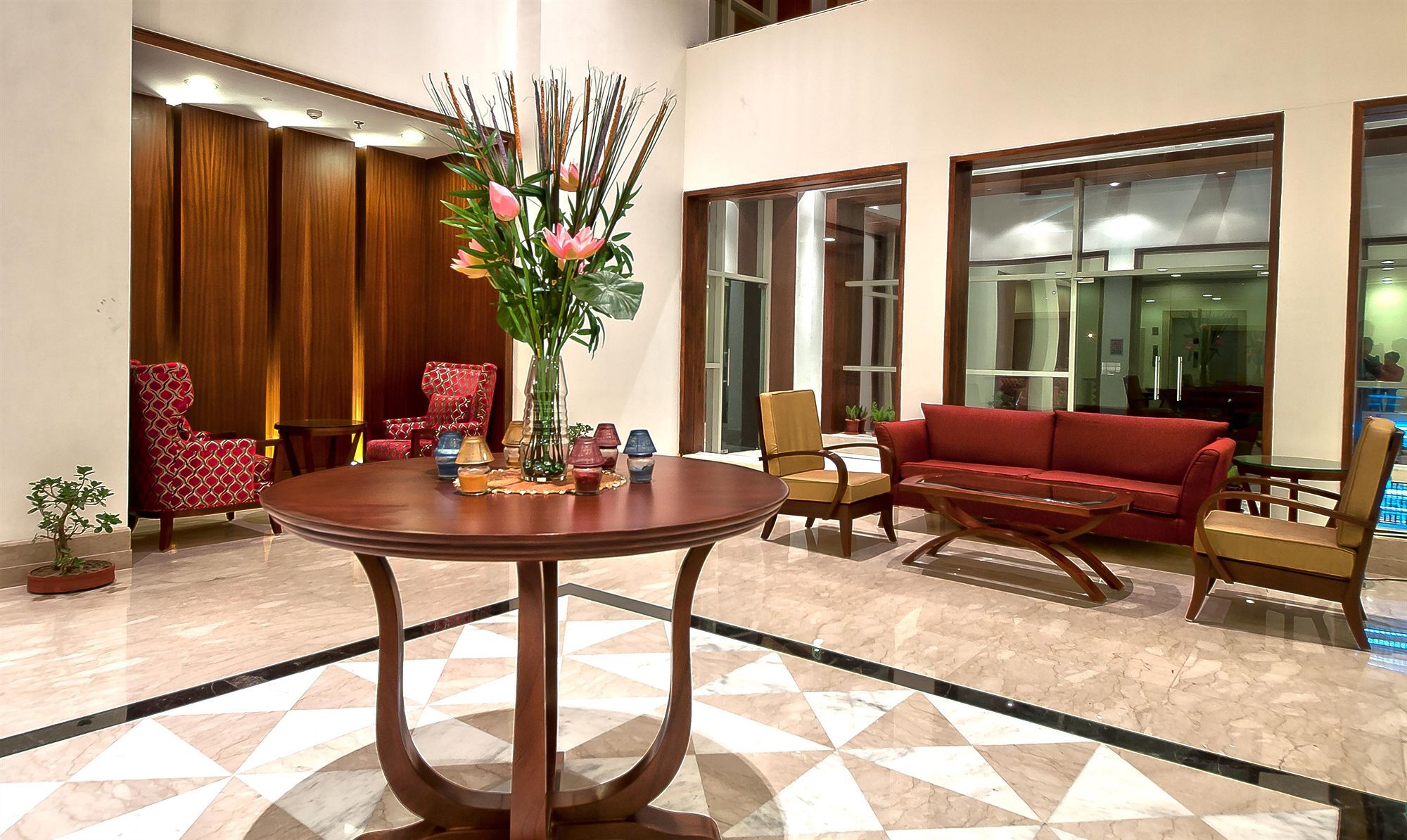 The Golden Plaza Hotel Panchkula Ngoại thất bức ảnh